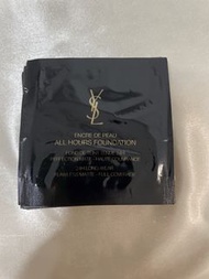 YSL 恆時完美無瑕粉底液 B30