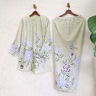 Sage Green Floral Grace Kurung moden TIronless Kurung TIronless elegant Fashion Muslim Wanita Floral