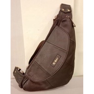 KICKERS GENERA LEATHER BRAND MAN,S HIKING BAG (IC88934-S