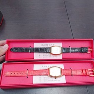 207-錶帶NG脫皮 貝瑞爾腕錶 紅或黑色 不含盒子 一隻150元
