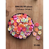 RM4.50/50 pieces : TF-010 - Resin - Bunga - Flower - 1.4 cm x 1.4 cm
