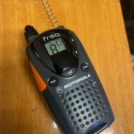 Motorola 對講機（天線保護膠冇咗）