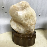 The clear white stone tree is 36 cm tall and weighs 8 kg for people of Water and Metal elements. Tra