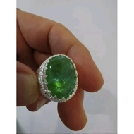 Cincin Batu Zamrud