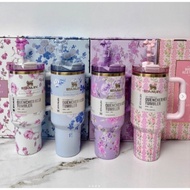 Tumbler Stanlis stieel X Loveshackfancy Quencher 40oz