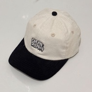Topi Corduroy Omidoki Hitam Cream