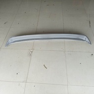 ปีกหลังรถสำหรับ Toyota Hiace 200 Series