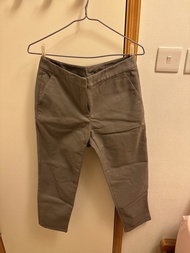 Giordano ladies 卡奇色西褲