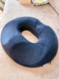 佳奧孕婦產後/痔瘡中空透氣坐墊Jia’ao Postpartum & Hemorrhoid Relief Breathable Donut Cushion