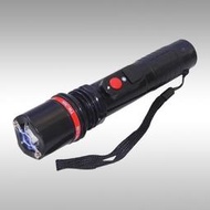 戶外用品 鎮暴 TW-305型號 高壓 手電筒 防身 防狼用品  電擊手電筒 高壓電 棍 照明 大功率 電 擊 棍 