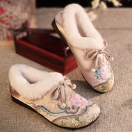 25-101110 Women's Shoes. Women's Fur-Lined Ethnic Embroidery Chinese Shoes