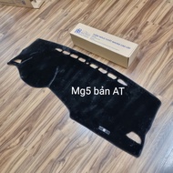 MG5 car dashboard - Velvet dashboard carpet for MG5 MG5 AT version, beautiful, fits dashboard
