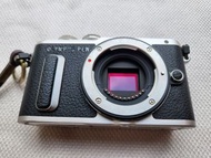 Olympus PEN E-PL8 (epl8 Body only連原廠閃光燈)