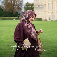 Buttonscraves Autograph 3.0 Voile Square