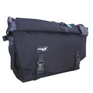 Bootstrap messenger bag by Greenroom136