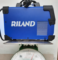 Máy hàn điện tử hãng 250a .máy 3 bo chạy mosfet..chuyên que 4