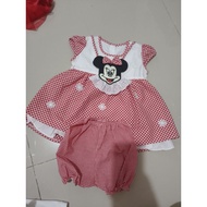 Preloved baby clothes 3 months - 6 months (hanging the baby's body)