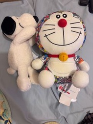 Uniqlo 村上隆 叮噹 多啦A夢 Kaws 史路比