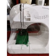 new arrival sewing machine singer brand 12 built-in stitches with automatic pushbutton operate.