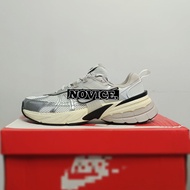 V2K RUN SUMMIT WHITE METALLIC SILVER MEN SHOES