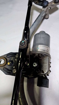 คันชักปัดน้ำฝน Ford T6 Mazda bt-50 Pro พร้อมมอเตอร์สินค้าพร้อมใช้งานงานแท้ถอดสภาพสวยรับประกัน