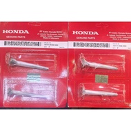 100% ORIGINAL- HONDA RS150 RSX150 INTAKE & EXHAUST VALVE SET (2 & 4PCS  ) - (14711-K56-N00 & 14721-K
