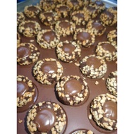 Biskut raya nutella nut