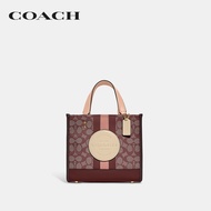 COACH กระเป๋าทรงสี่เหลี่ยมผู้หญิงรุ่น Dempsey Tote 22 In Signature Jacquard With Stripe And Coach Patch สีแดง C8417 IMMZI