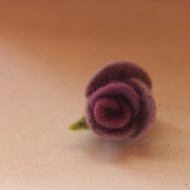 植物染色系玫瑰胸針 紫色漸層 胭脂蟲套藍染與紫草 訂製款