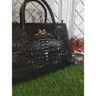 Em H women's shoulder bag