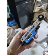 Blue ruler limit switch ME8108