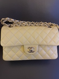 Chanel cf23 classic flap bag small size 小雞黃色