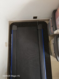 Horizon Fitness 跑步機連地墊