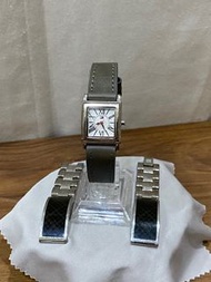 美國 🇺🇸 Tommy Hilfiger 手錶 女用錶 錶 雙錶帶 手環 環形 圓弧 不鏽鋼 錶帶 皮革 大象灰 灰色 方形 錶面 白色 白面 羅馬數字 格子 黑色 品牌手錶 女錶 手鍊 手環 腕錶 