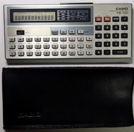 Casio Personal Computer            計算機口袋式個人電腦 PB-100 連保護套(1983年出品)
