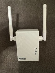 ASUS RP-N12 300 WiFi 訊號延伸器(我記得他不能延伸5G網路喔)
