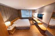 雲富大飯店 (Hotel Cloud-ZhongShan)