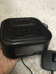 iHome多功能無線充電鬧鐘藍芽喇叭