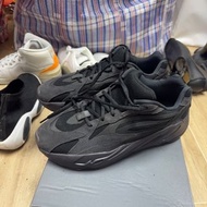 adidas yeezy 700 v2 vanta used no box