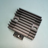 YAMAHA XJ6 / FZ6 / TMAX 500 / TMAX 560 - Regulator / Rectifier