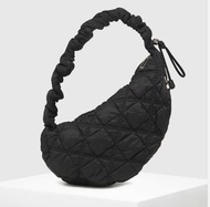 [black] Carlyn Cozy Bag M