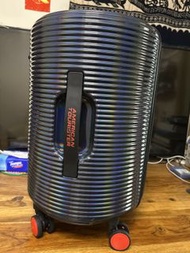 American Tourister 行李箱