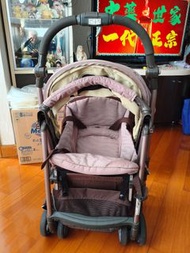 Combi 輕便嬰兒手推車
