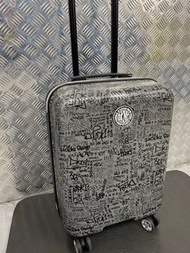 DKNY 塗鴉圖案19 吋行李箱 DKNY 19 inch luggage 53 x 35 x 22cm