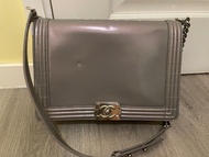 Chanel Boy 30紫灰手袋