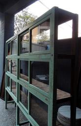 極美色澤　檜木 高腳 多格玻璃櫃 　正柑仔店 Tiffany 藍綠色