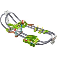 Hot Wheels Mario Kart Circuit Track Set, Ages 5 and Up [Includes 1 Mario Car and 1 Yoshi Car] GCP27