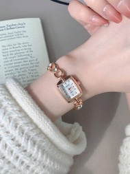 優雅精緻的玫瑰金女性石英手錶,小方白色錶盤