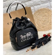 ของแท้ 100% COACH  Bag 1899 กระเป๋าหิ้ว สะพายข้างได้ Jes Drawstring Bucket