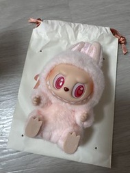 DADA - Labubu Have a Seat Figure